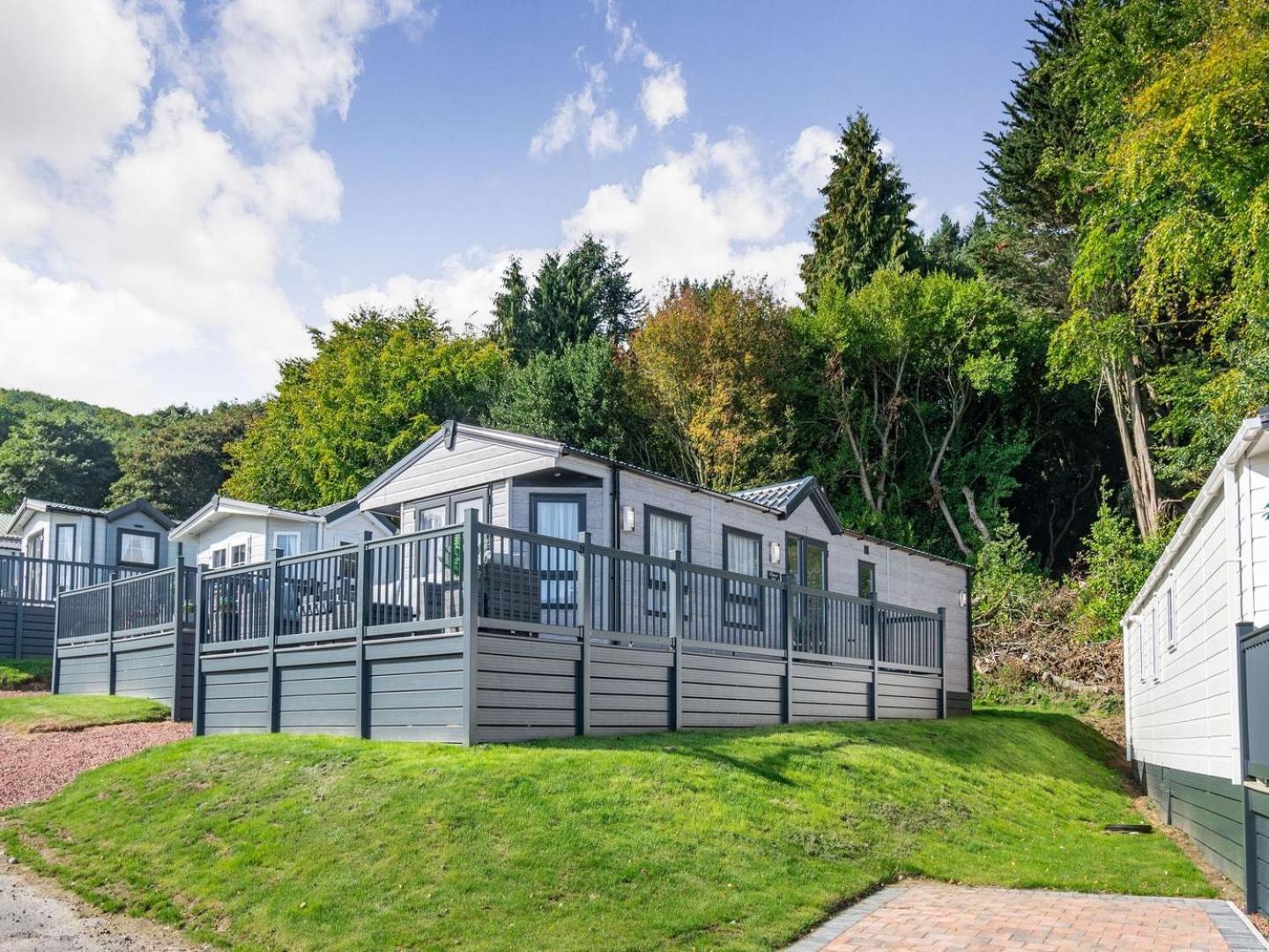 Red Wood Lodge - Uk40849 สการ์โบโรห์ ภายนอก รูปภาพ