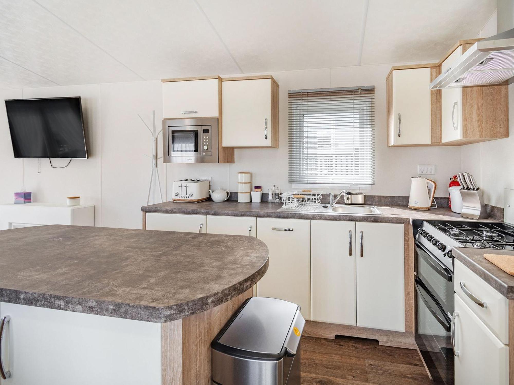 Red Wood Lodge - Uk40849 สการ์โบโรห์ ภายนอก รูปภาพ